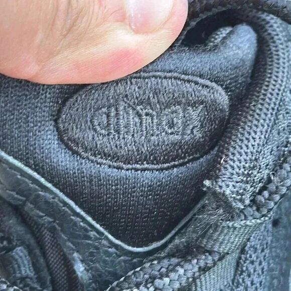 Nike Air Max 95 Low Triple Black Kids Size 9C - Picture 11 of 12